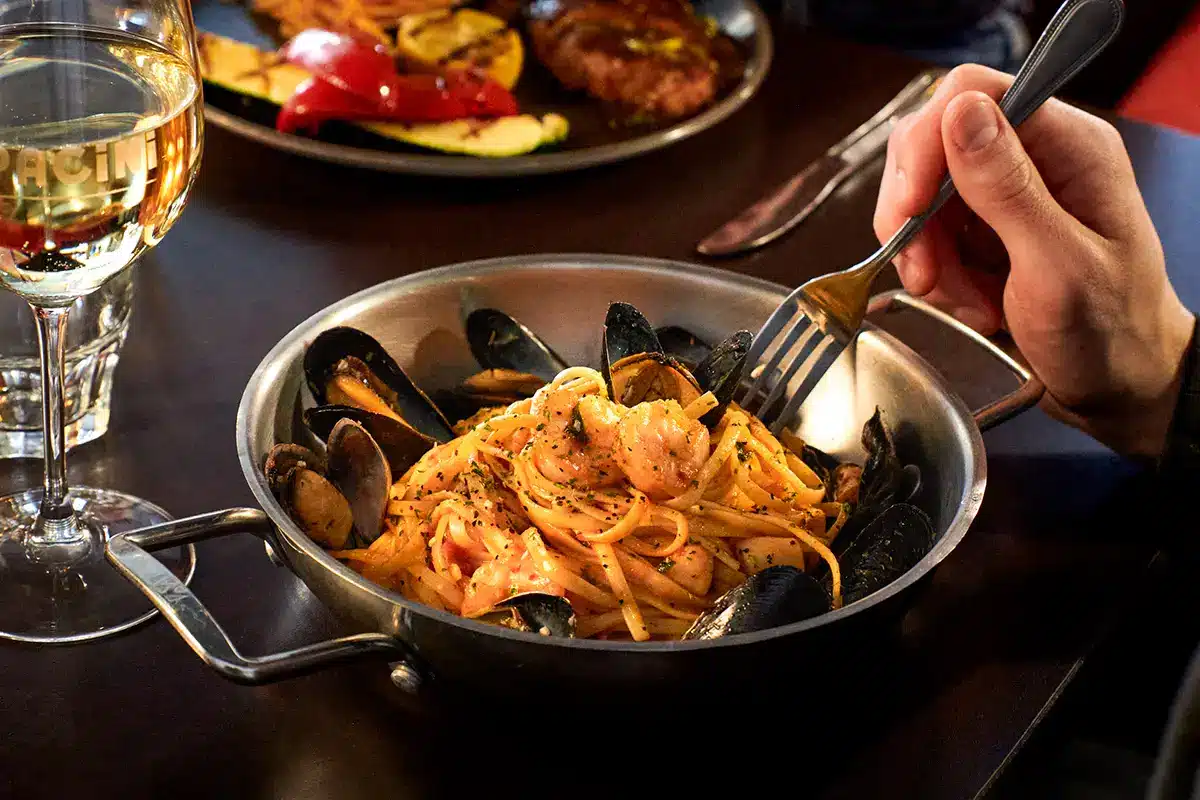linguine-fruits-de-mer.webp Mississauga Italian Restaurant, PACINI Italian Restaurant | Mississauga